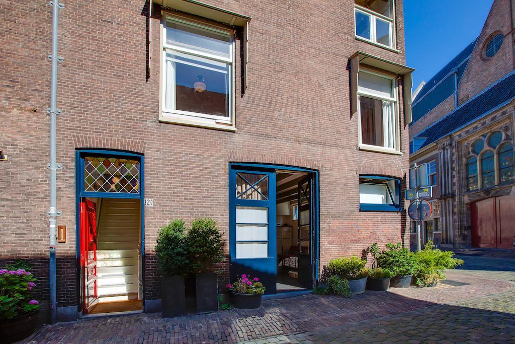 B&B Bed En Beschuit Leiden Luaran gambar