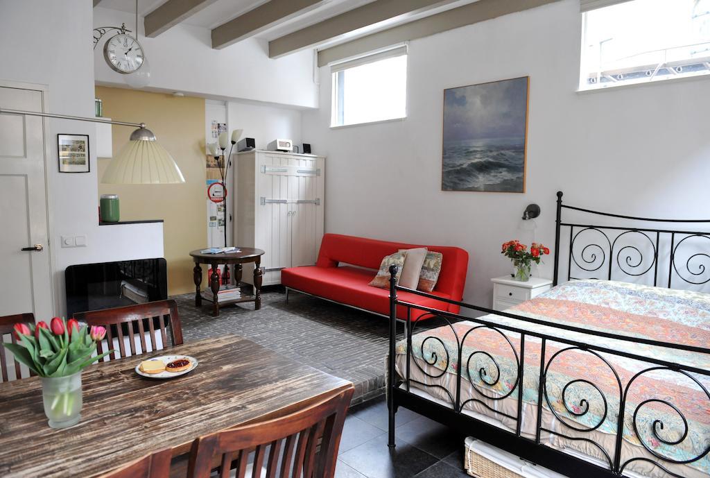 B&B Bed En Beschuit Leiden Bilik gambar